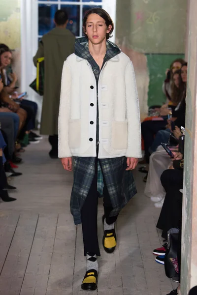 Look 26